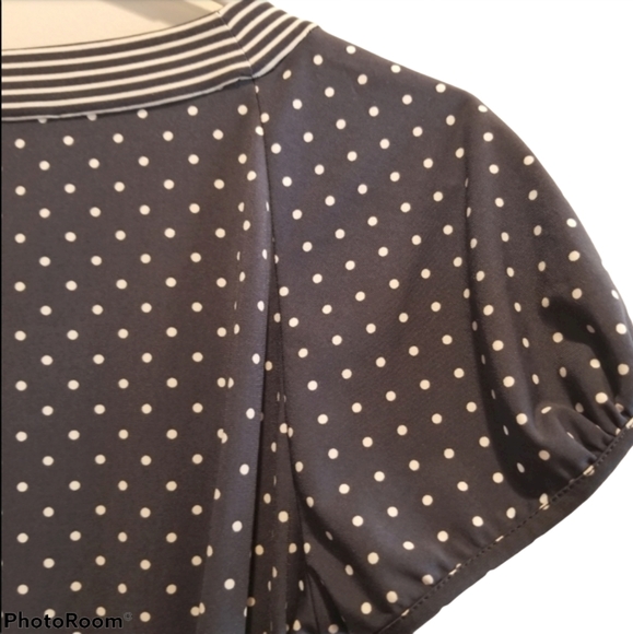 BCBGMaxAria Polka/Stripe Dot Short Sleeve Top - Picture 5 of 7